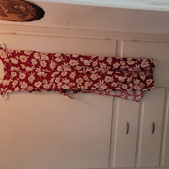 Hawaiian Dress - Picture 3 of 3